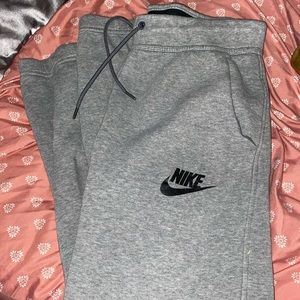 sweatpants
